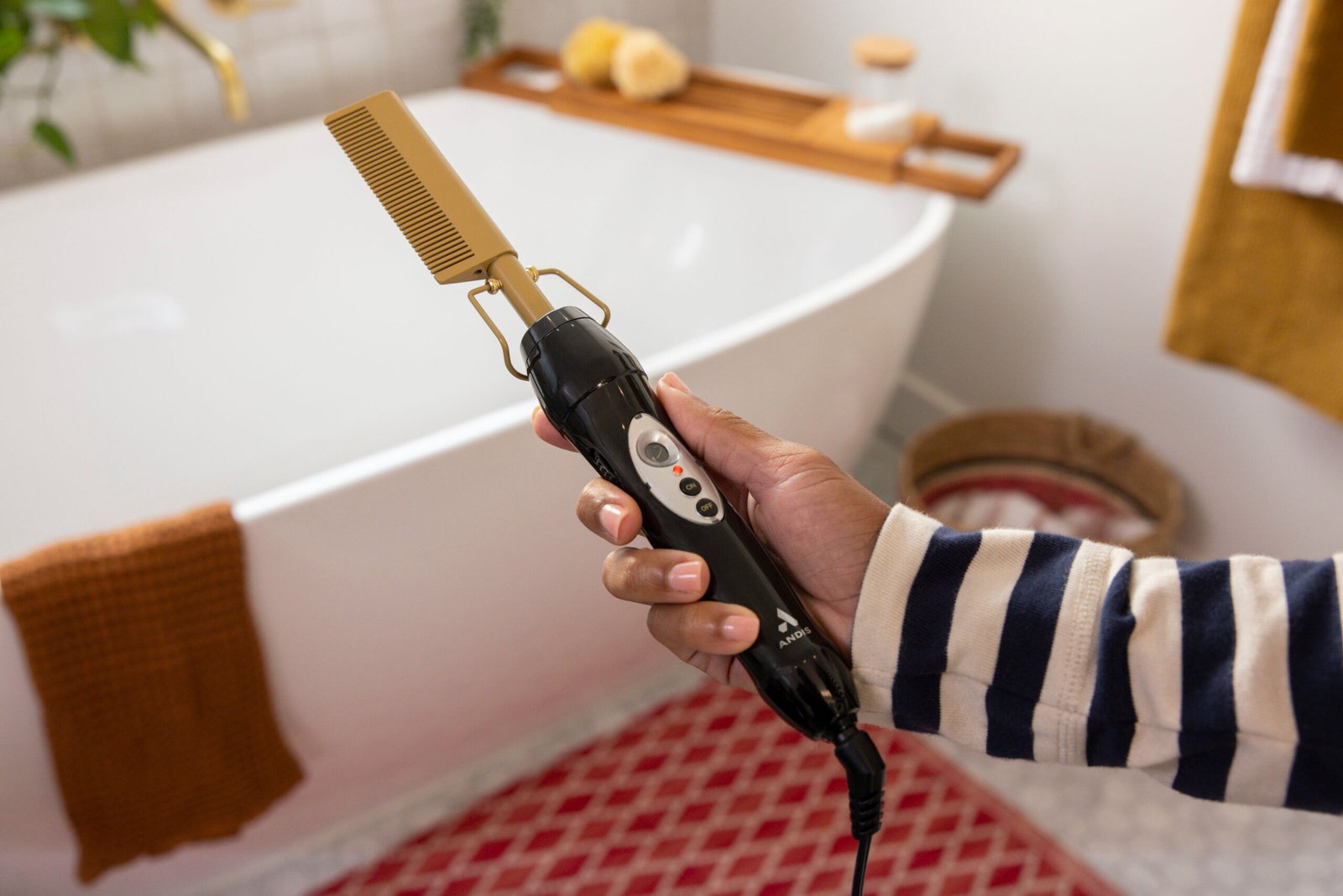 Andis High Heat Press Comb - Image 3