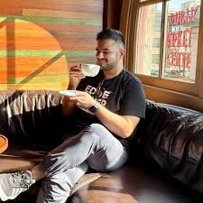 Mezaj Coffee Shop Patron