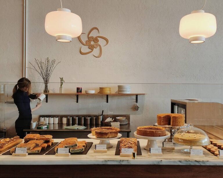 Warda Patisserie Store 768x613