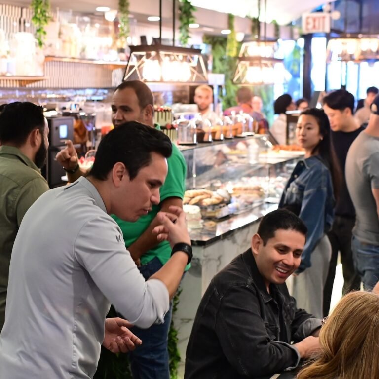 Jhoanes Bakery Coffee Interior Counter 768x768